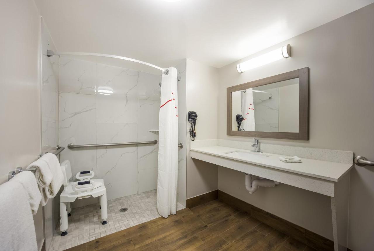 Red Roof Inn & Suites Thomasville Zewnętrze zdjęcie